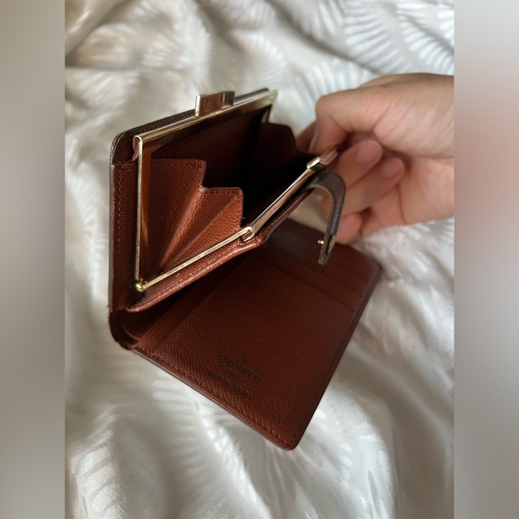 Louis Vuitton Wallet - Picture 10 of 16